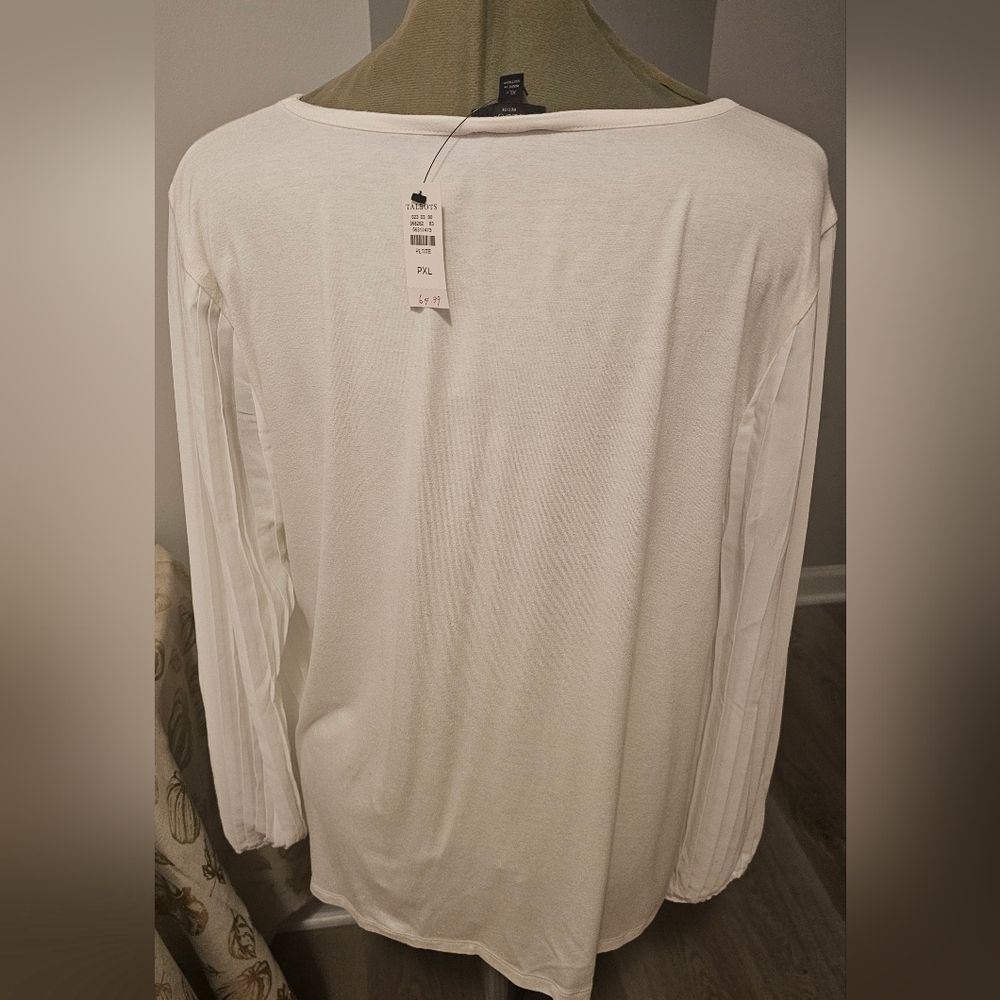 NWT Talbots Elegant Cream Pleated Sleeve Top Sz PXL - Picture 4 of 16